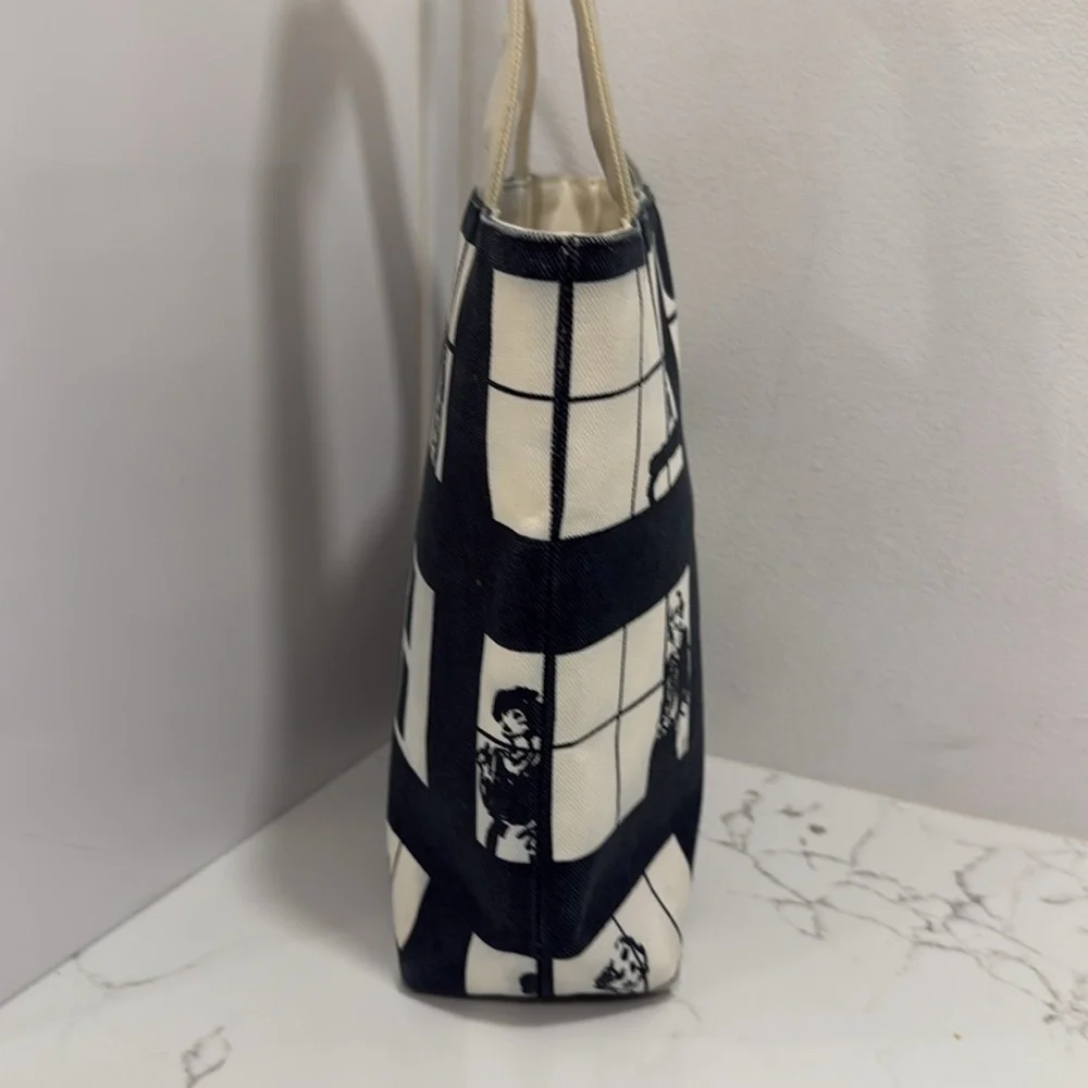 Chanel Windows Tote Bag - Picture 3 of 13